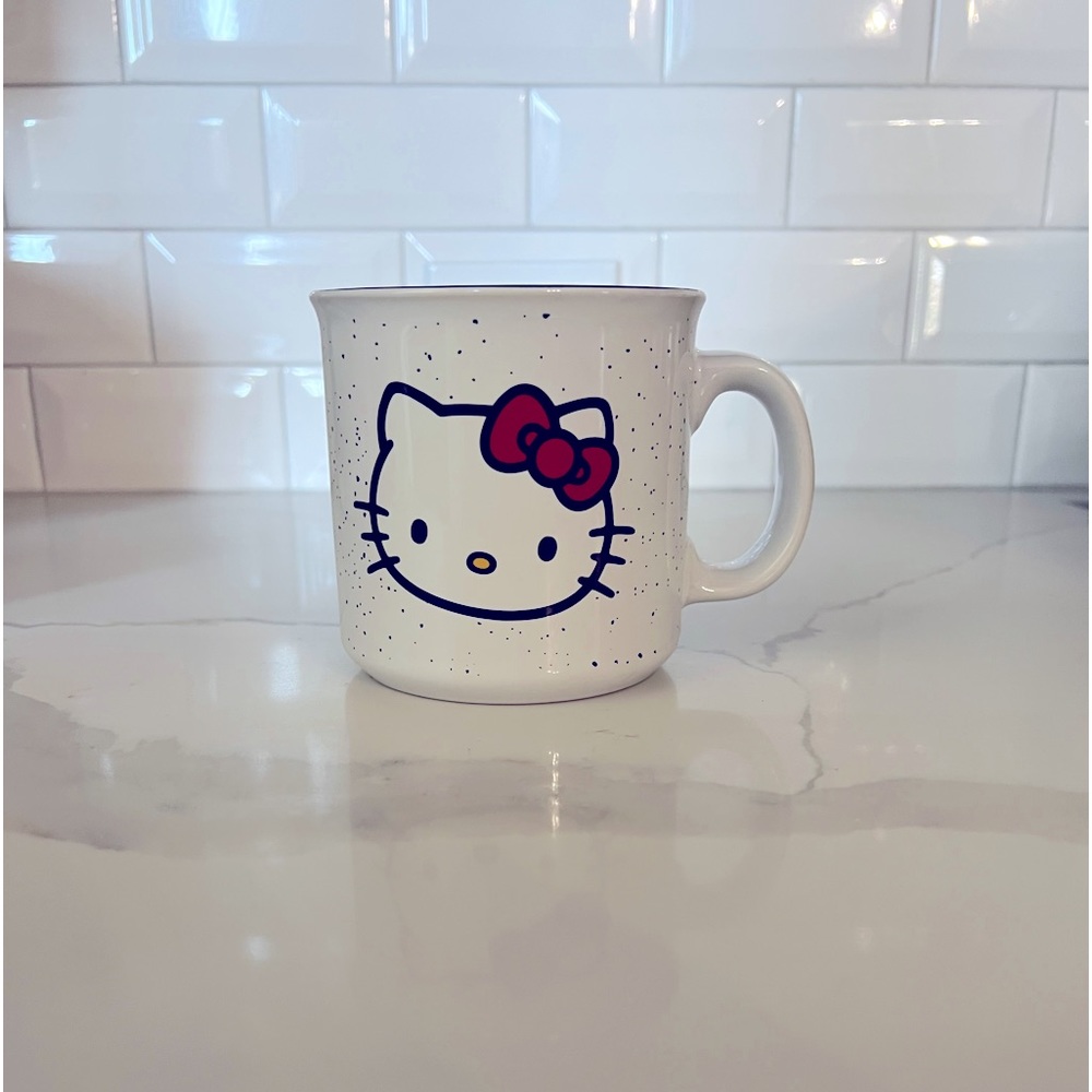 Hello kitty Mug - Picture 2 of 2